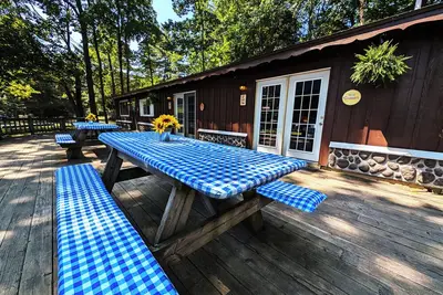 Image de Cabines de villégiature Pov - Fox's Hole (Studio) - Unité 11