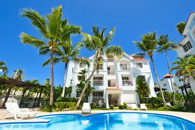 Image de Condo au rez-de-chaussée abordable et adorable de 2 chambres près de la plage, des magasins et plus