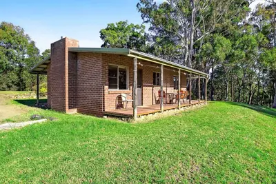 Image de Braeside Cabin One - Bois Rose