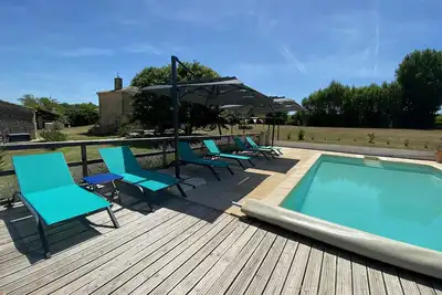 Image de Le Mûrier gite - un gîte de détente dans la campagne viticole bordelaise