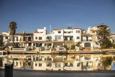 Image de Maison de pêcheur avec amarre de 4 m