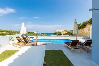 Image de Nikiforos Villa, retraite côtière!