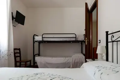 Image de La Mazzola, appartement de deux pièces au milieu des oliviers à quelques mètres de la mer