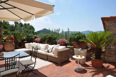 Image de Offre De Derniere Minute! Jacuzzi, sauna, A / C, WiFi, plages proches et 5 Terre