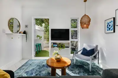 Image de Un séjour élégant dans un emplacement idéal