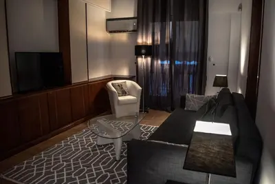 Image de Appartement entièrement rénové dans le quartier historique de Plaka