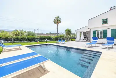 Image de Villa Individuelle Arvilla avec Piscine Privée
