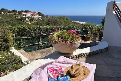 Image de Nouveau! Villa Nostrum avec une vue imprenable sur la mer, à quelques pas de la plage et des bars et de la climatisation