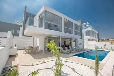 Villa Alexa, Villa de luxe 3bdr Protaras, avec piscine privée