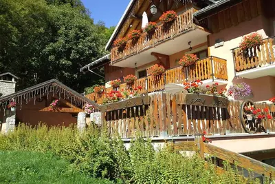 Image de Apartment for 6/8 people in Les Ancolie chalet, three bedrooms with terrace.