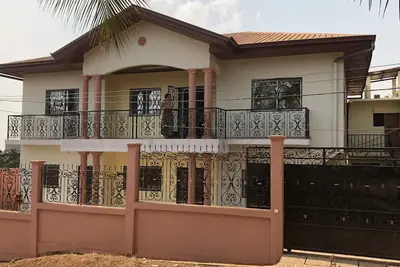 Image de joli Meublé Ekoumdoum Yaoundé