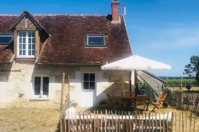 Image de Charmante maison française sur un jardin spacieux
