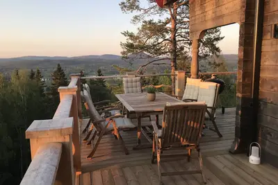 Image de Chalet de montagne nouvellement construit avec une vue magnifique