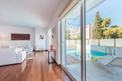 Superbe villa de 4 chambres avec piscine privée à Elliniko, en Grèce