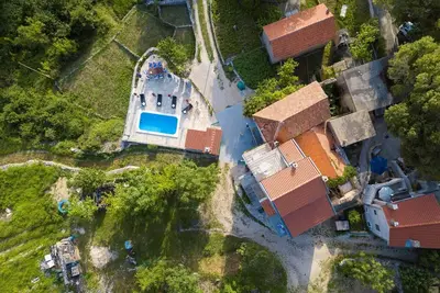 Image de cttu294 / 295-Belle maison en pierre à Alt-Tucepi avec piscine chauffée pour 8 + 2 personnes