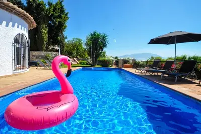 Image de Villa de luxe, vues incroyables et piscine chauffée