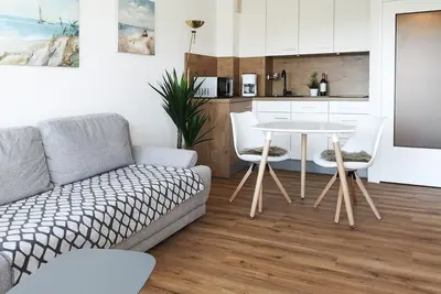 Image de Petit appartement confortable B6 directement sur la marina