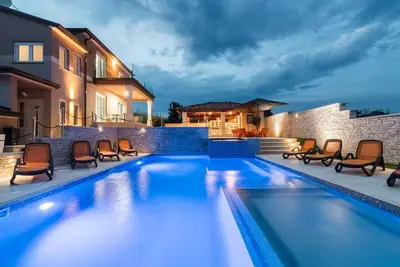 Image de Maison de vacances pour 18 personnes env. 400 qmà Valtura, Istrie (Côte sud de l'Istrie)