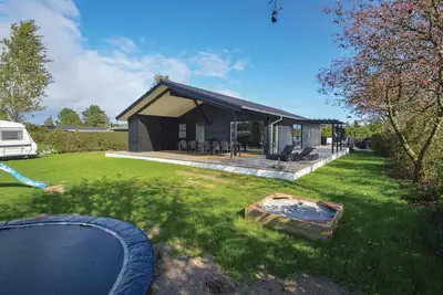 Image de Superbe maison à Haderslev avec sauna