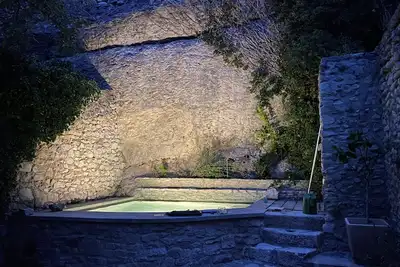 Image de La Bonbonniere - Maison de ville Saint-Saturnin-lès-Apt