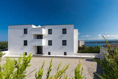 Image de Appartement de vacances Malinska pour 1 - 5 personnes avec 2 chambres à coucher - Appartement de vac