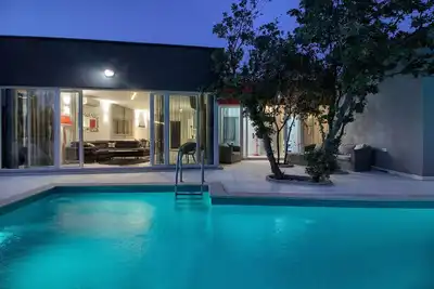 Image de Maison de vacances pour 10 personnes env. 150 qmà Medulin, Istrie (Côte sud de l'Istrie)