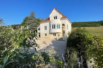 Image de Magnifique Maison Vue Paradisiaque Sur Vignes + Spa + PÉTANQUE