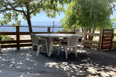Image de Maison de pêcheur vue mer dans une calanque au Pradet 83220