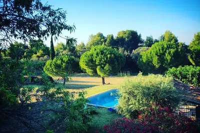 Image de Calme, terrain avec piscine, animaux acceptés