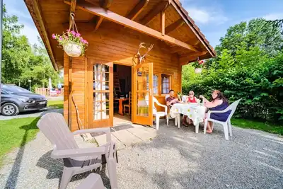 Image de Chalet Confort Alpina 28 m² (1 chambre + 1 chambre mezzanine) + poële à bois(032a) 4 personnes