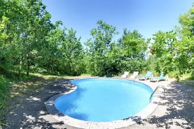 Image de Gîte de charme en pleine nature + piscine privée
