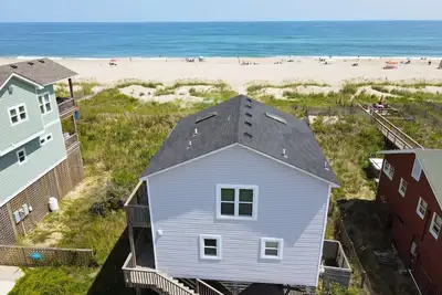 Image de Vues à la mer d'un million de dollars! 10 personnes! Oceanfront w bain à remous!