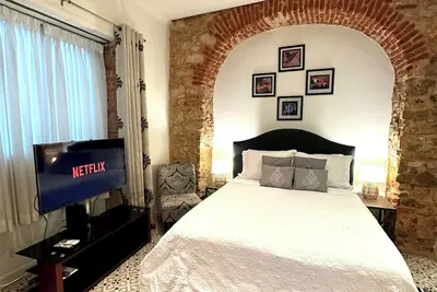Appartement de charme au coeur de Casco Antiguo - Vue sur la place principale