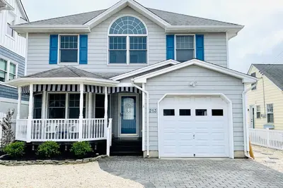 Image de Normandy Beach - Fabuleux 6br / 3ba sur le lagon