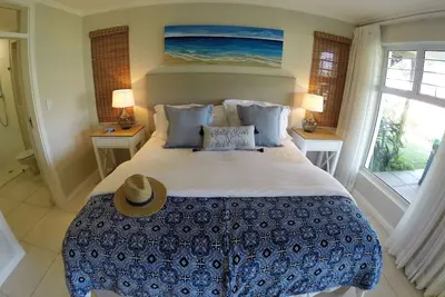Image de Beach Melody, luxe, plage d'Umdloti, aéroport à 9 km. Vues sur la mer. Tout neuf. <br>