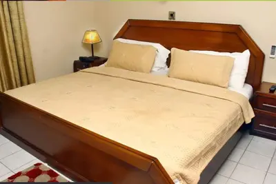 Image de Suite Royal City Hotel