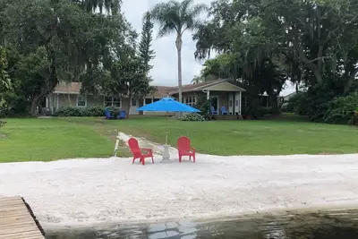 Image de Belle maison sur le lac Crooked, idéal pour les familles ou les couples