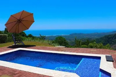 Image de 3br, 2bath, piscine, A / C.