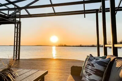 Image de 'Whitetail Cove' Accueil Waterfront magnifique sur le lac Buchanan