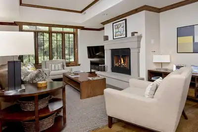 Image de Résidence Vail Ritz Carlton, près des pistes et du village! Spa luxueux / Prestations