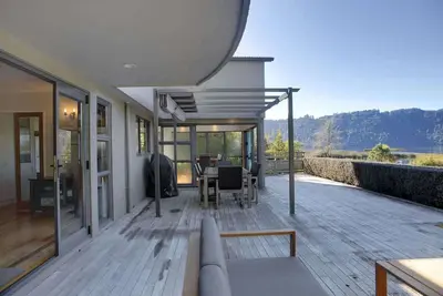 Image de Waterfront Escape