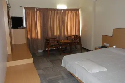 Image de Chambres duplex avec restaurant sur le toit Stay / Madurai