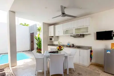 Image de Suite Villa au coeur de Seminyak, À distance de marche des restaurants, des boutiques, de la plage