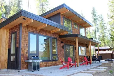 Image de Paradise Found, disponibilité en juillet 2018 :)! ! Maison de rêve moderne sur le lac Ashley