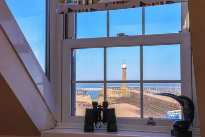 Image de Beachfront, les animaux de compagnie à Whitby, Réf 1015683