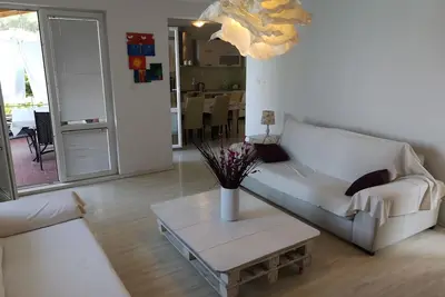 Image de Appartement de deux chambres prés de la plage Sladenovici, Dubrovnik (A-9012-c)