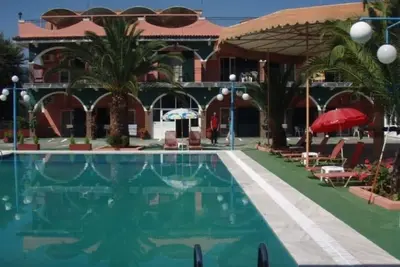 Image de Studio 4-5per avec piscine partagée à proximité des plages