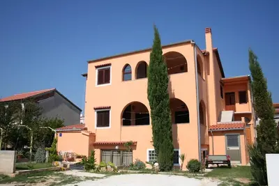 Image de Appartement de vacances pour 8 personnes env. 100 qmà Medulin, Istrie (Côte sud de l'Istrie)