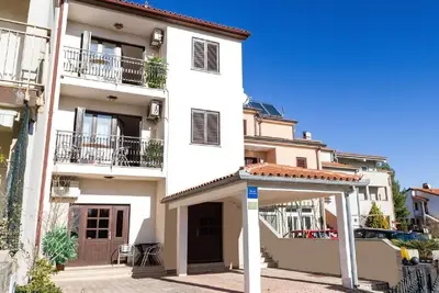 Image de Appartement de vacances Pula pour 1 - 8 personnes avec 4 chambres à coucher - Appartement de vacance