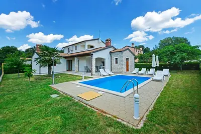 Image de Maison de vacances Sveti Lovrec pour 1 - 6 personnes avec 3 chambres à coucher - Maison de vacances